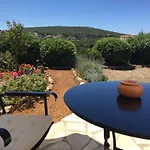 Pensión Lemonia -