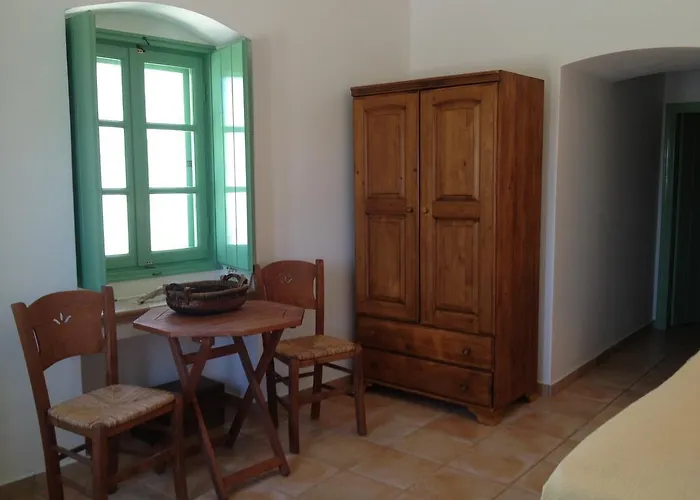 Πανσιόν Lemonia - 4*
